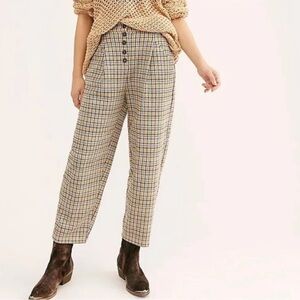 FREE PEOPLE POSEY PLAID Pleated High Waist Pants in Beige/Yellow. Size XS